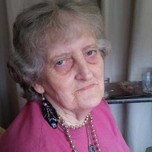 Meet your Posher, Esther